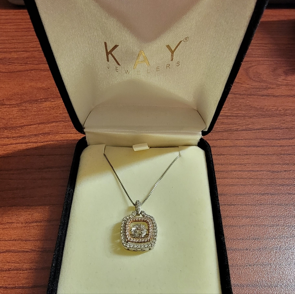 💥Kay Jewelers Dancing Necklace!💥